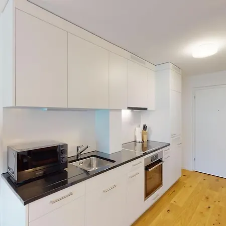 Апартаменты Sunny In The Center - Sun 2