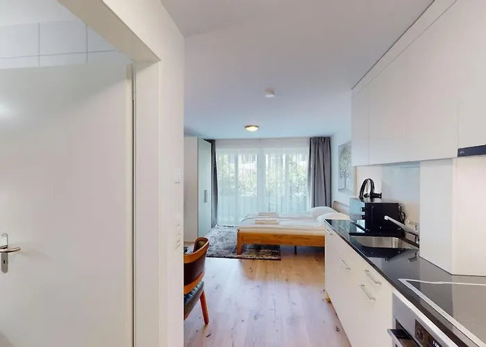 Sunny In The Center - Sun 2 Daire