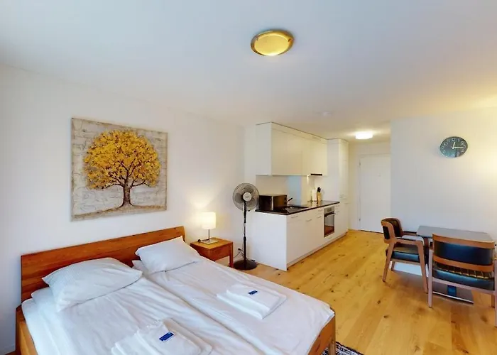 Sunny In The Center - Sun 2 * Zürih